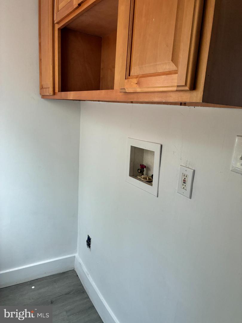 2335 Turner St Property Photo 4