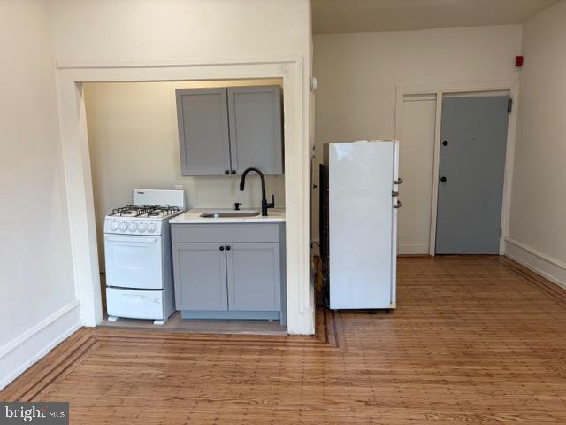 4232 Chestnut St #2 Front Property Photo 5