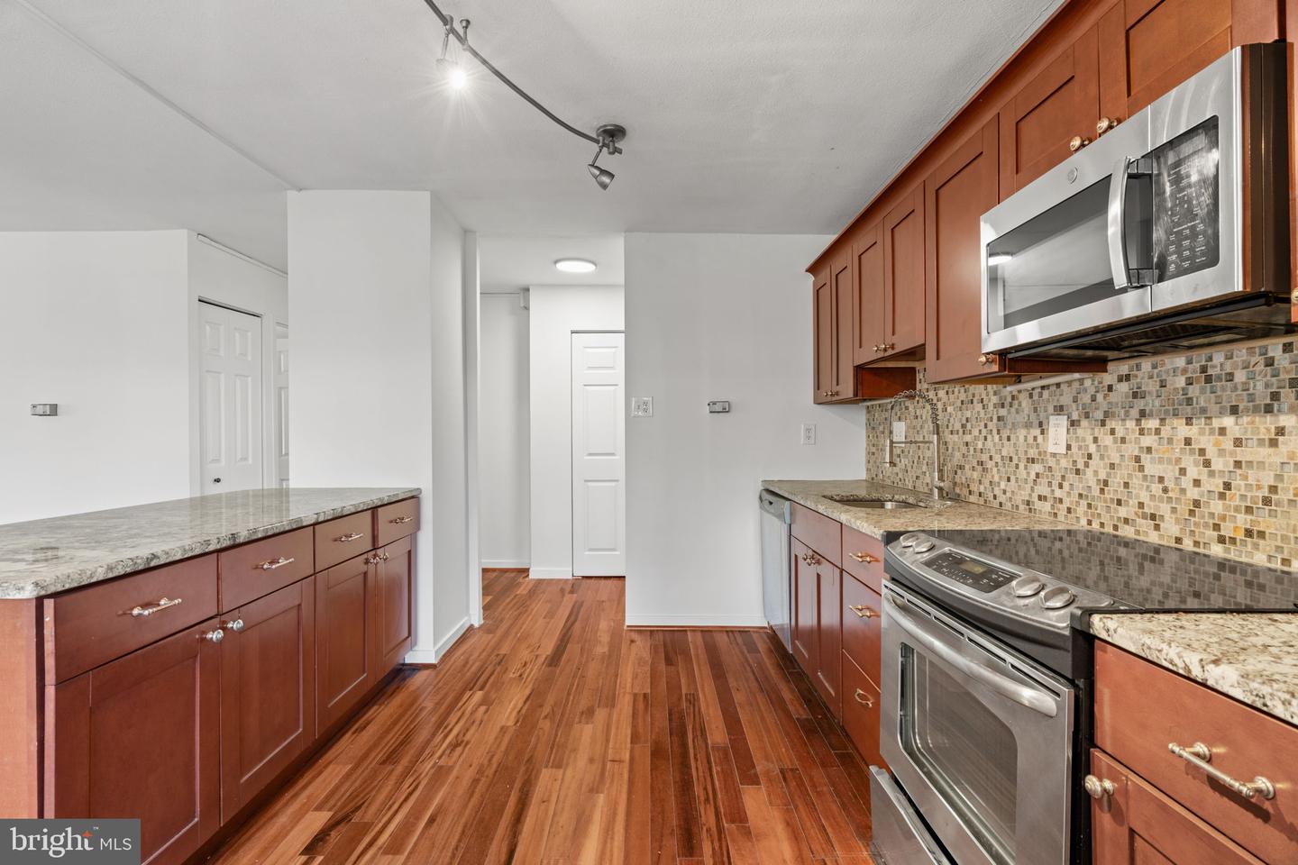 226-30 W Rittenhouse Sq #416 Property Photo 8