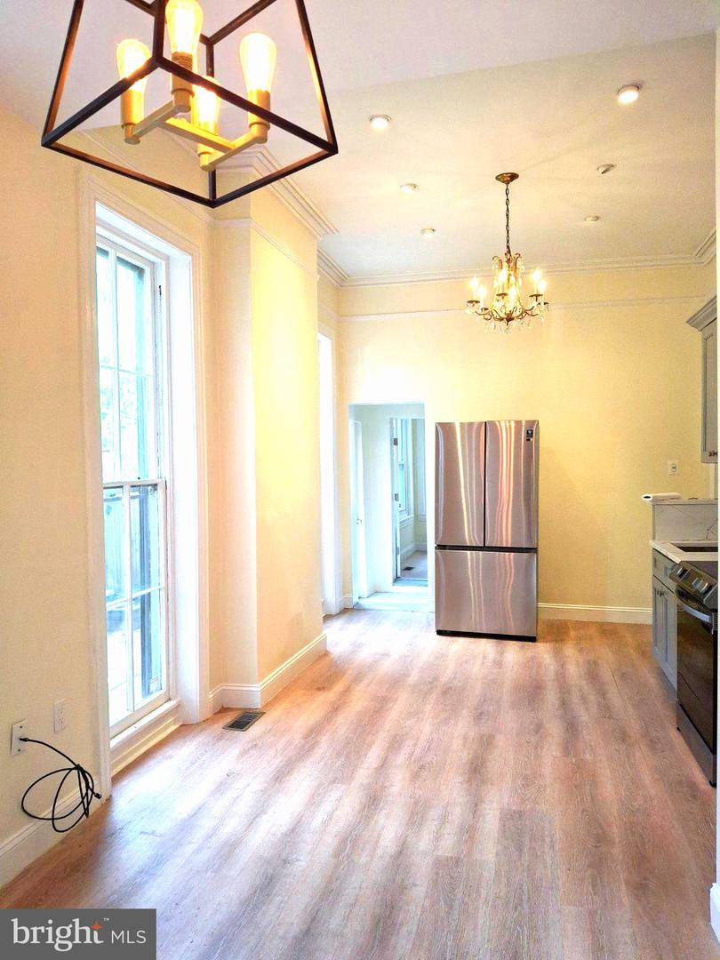317 N 33rd St #1 Property Photo 8