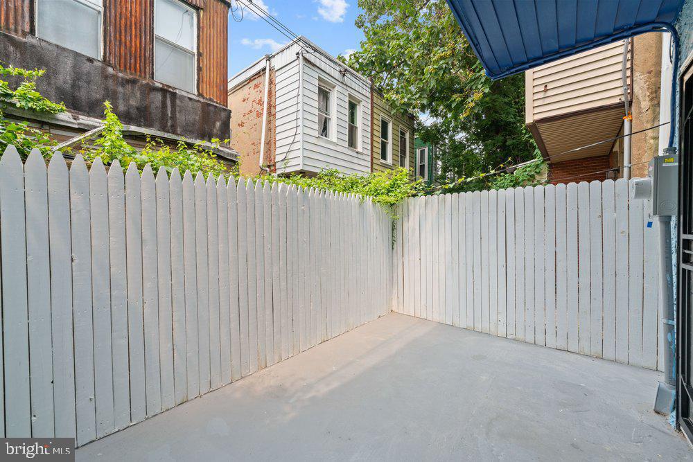 2334 N Cleveland St Property Photo 4