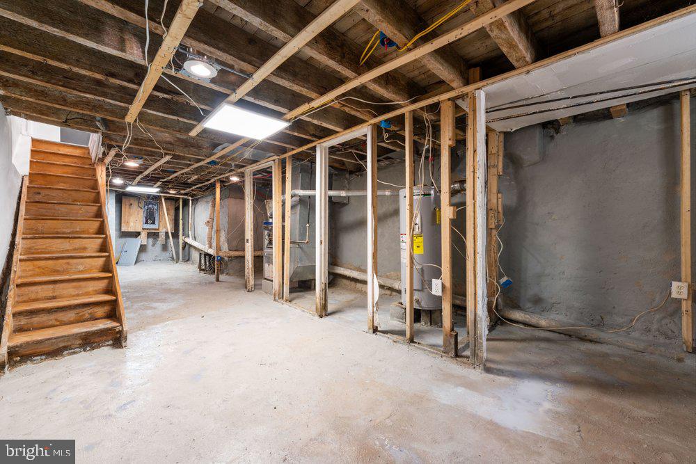 2334 N Cleveland St Property Photo 27