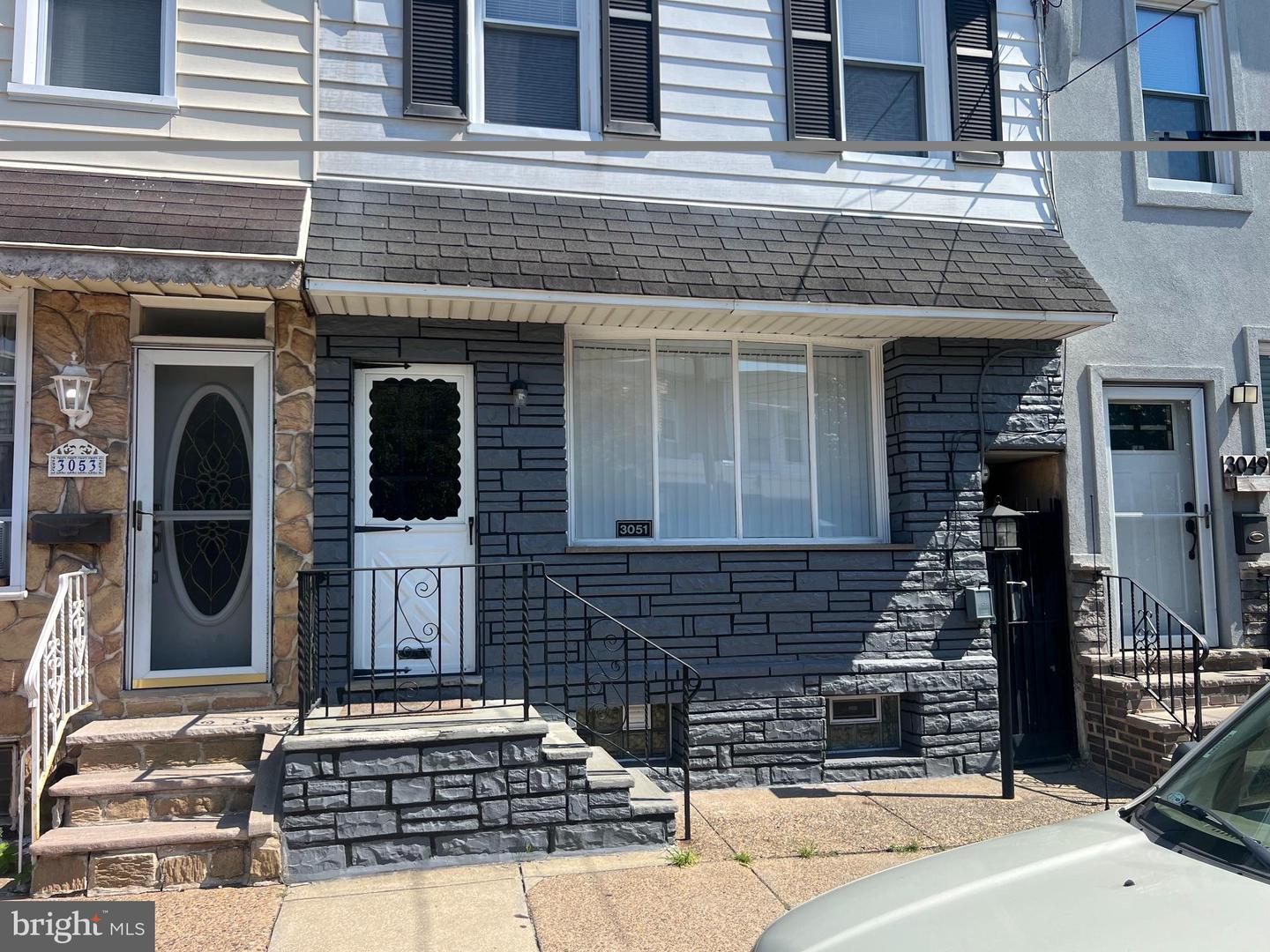 3051 CEDAR ST Property Photo 1