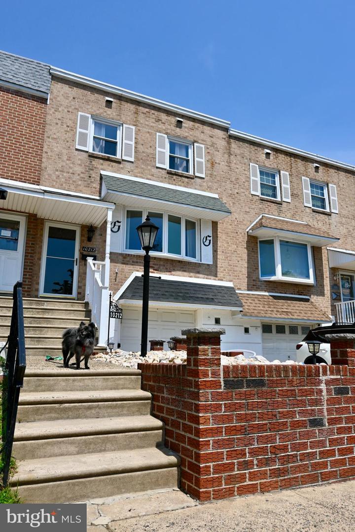 10212 WOBURN PL Property Photo 1