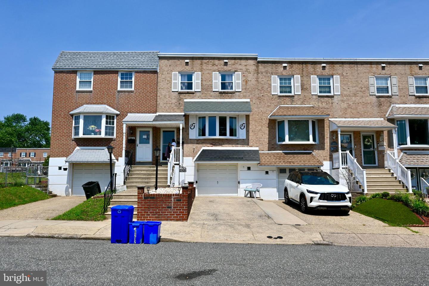 10212 Woburn Pl Property Photo 3
