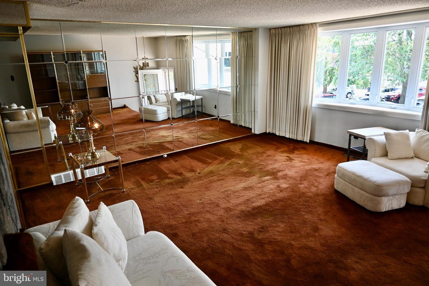 10212 Woburn Pl Property Photo 6