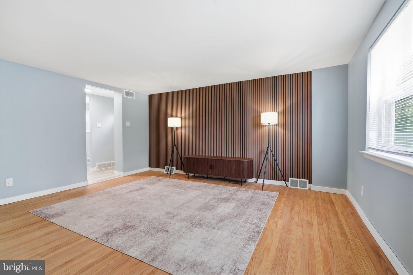2713 Clayton St Property Photo 12
