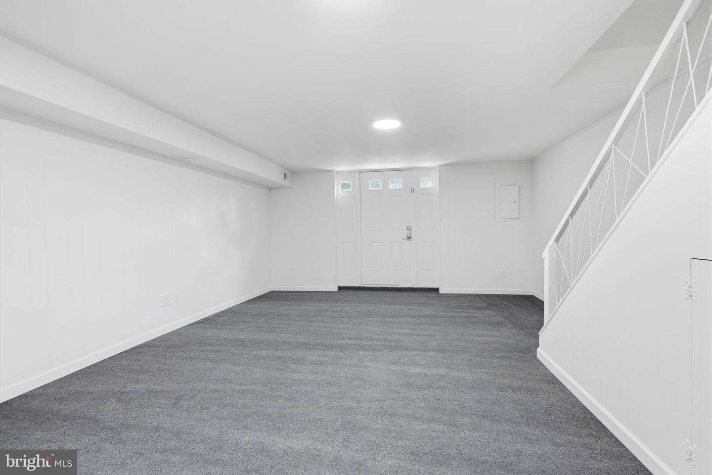 2713 Clayton St Property Photo 25