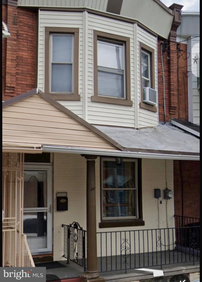 3110 E St Property Photo 1
