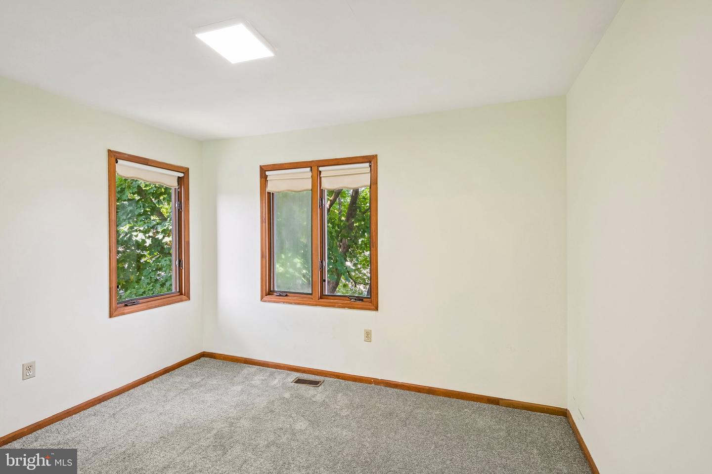 8816 Ridge Ave #17 Property Photo 27