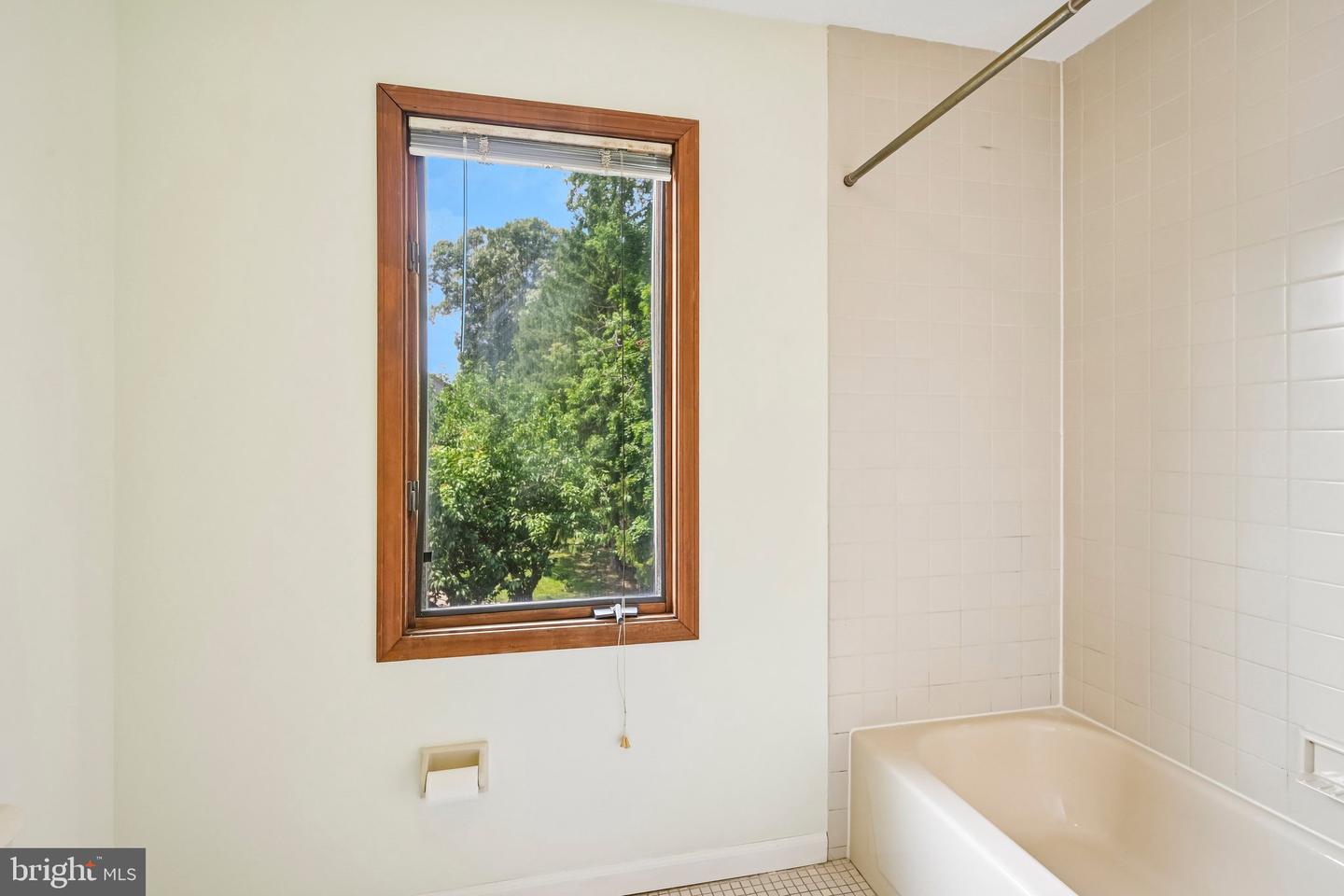 8816 Ridge Ave #17 Property Photo 32