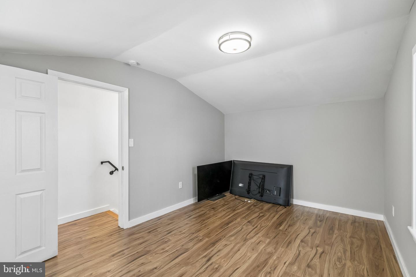 7010 Hegerman St Property Photo 27