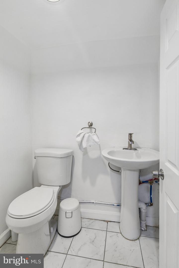 7010 Hegerman St Property Photo 38