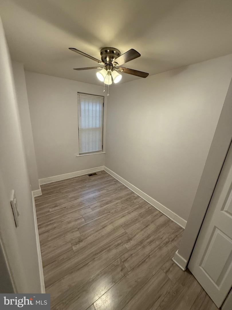 2040 N Darien St Property Photo 13