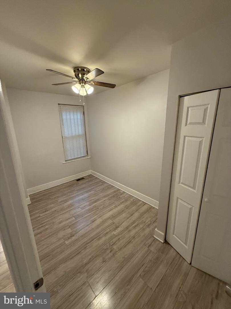2040 N Darien St Property Photo 14