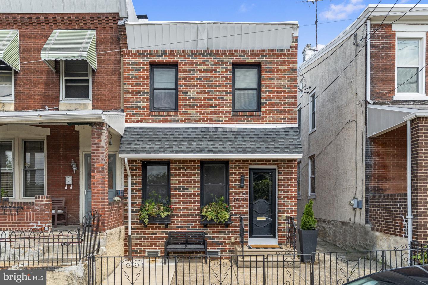 3429 Cresson St Property Photo 1