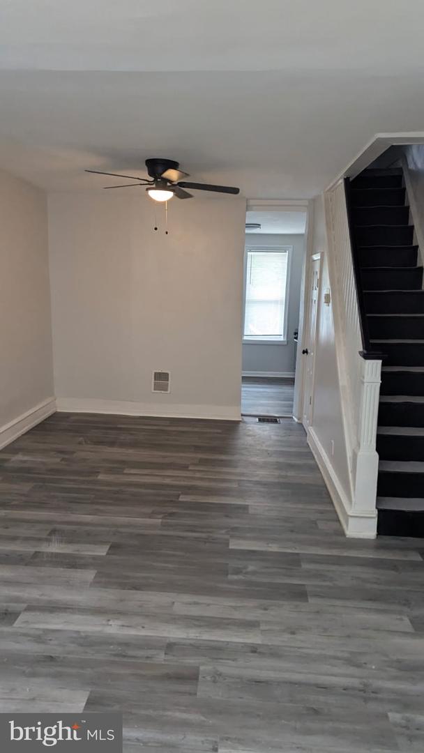 1538 S Dover St Property Photo 2