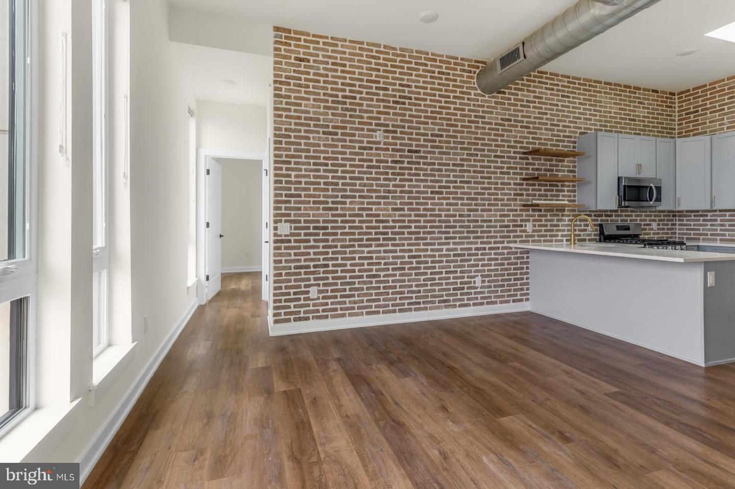 2401 Frankford Ave #4b Property Photo 11