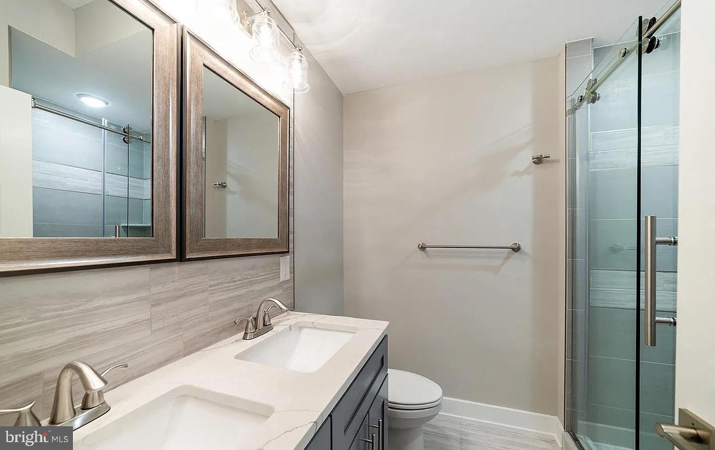 1524 W Stiles St #1 Property Photo 14