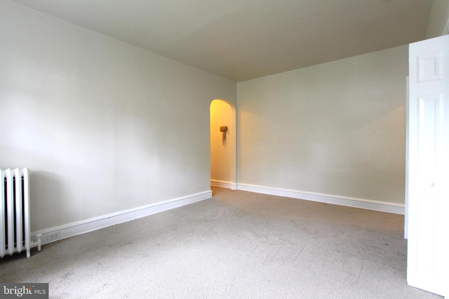 13-15 E Upsal St #b5 Property Photo 4