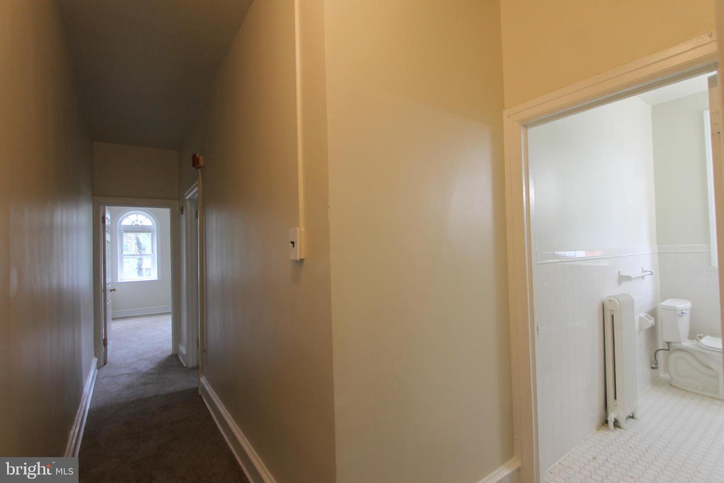 13-15 E Upsal St #b5 Property Photo 5