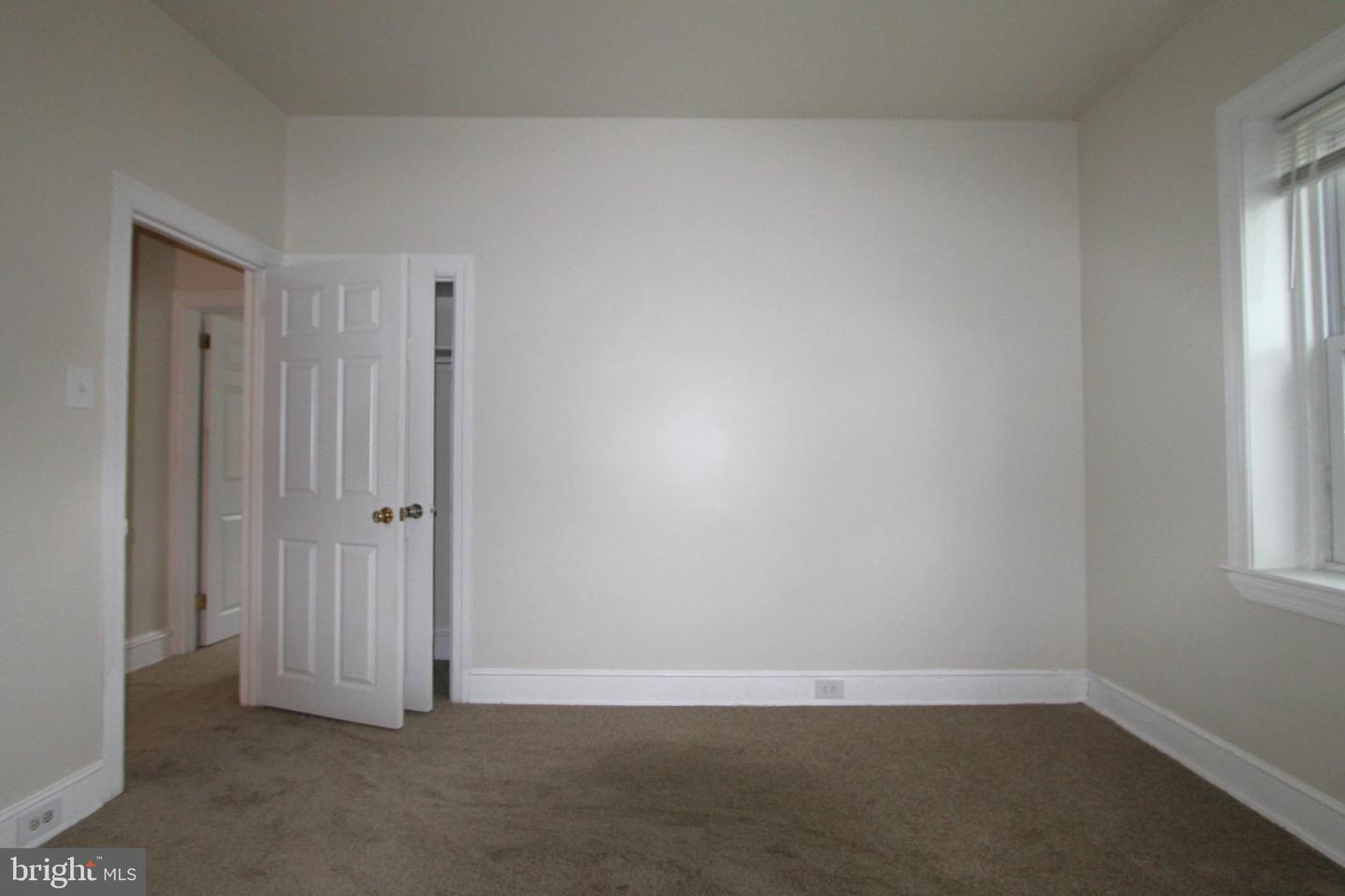 13-15 E Upsal St #b5 Property Photo 12
