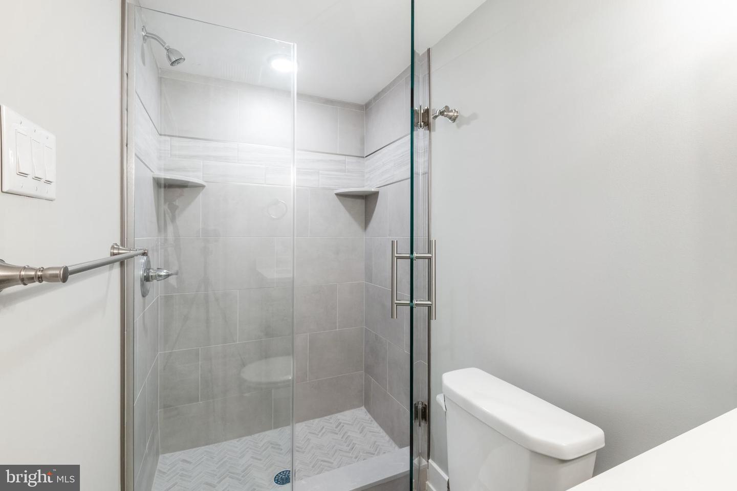 2537 N Howard St #1 Property Photo 18