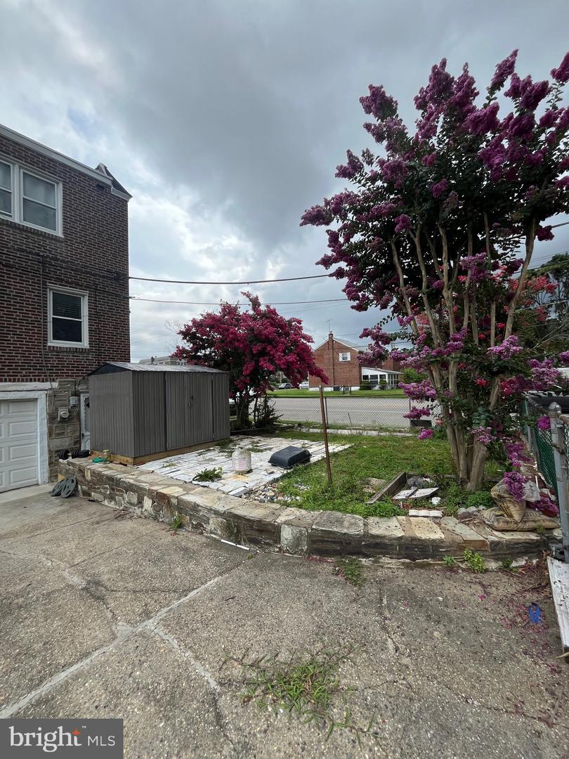 850 Longshore Ave Property Photo 27