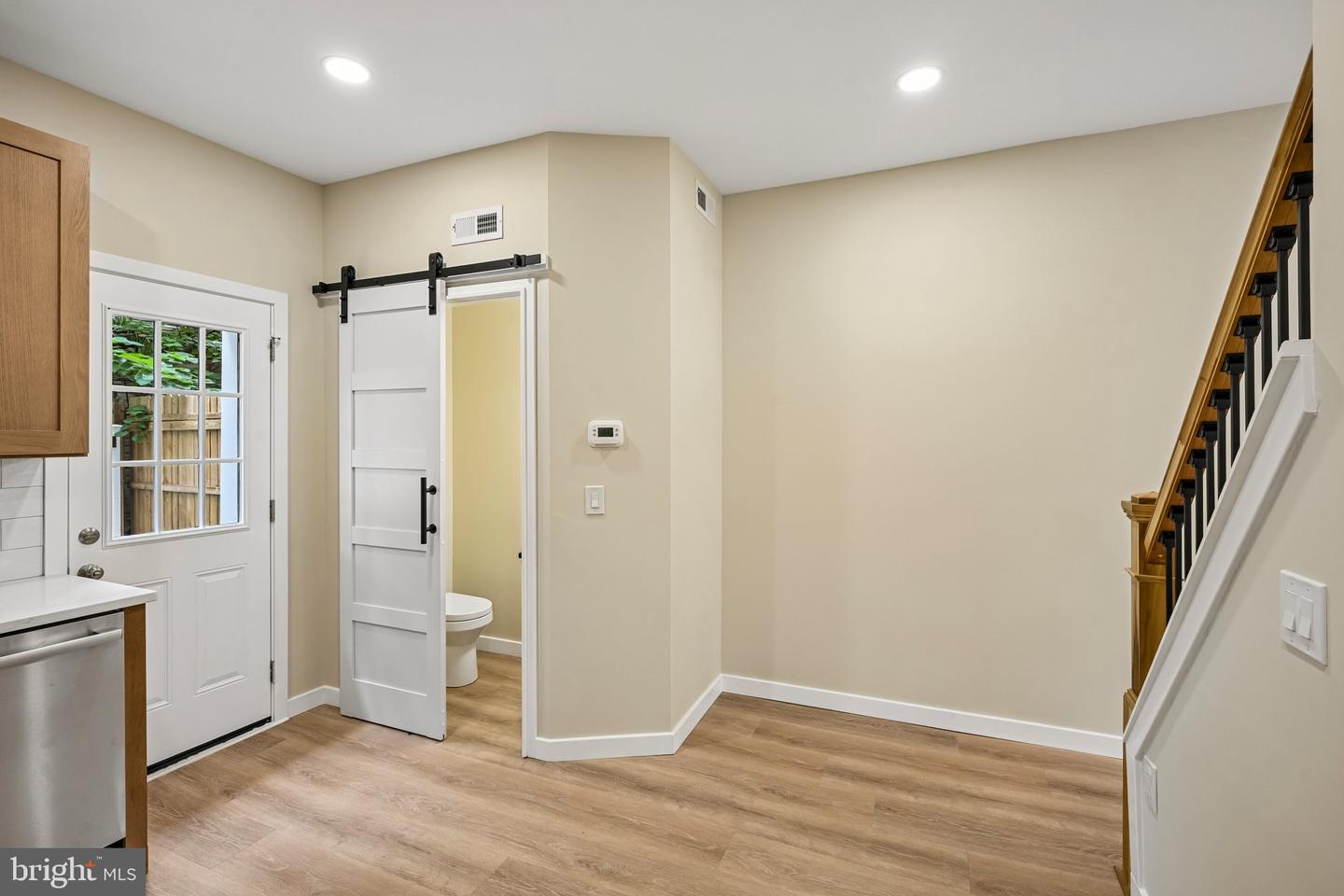 848 N Uber St Property Photo 8