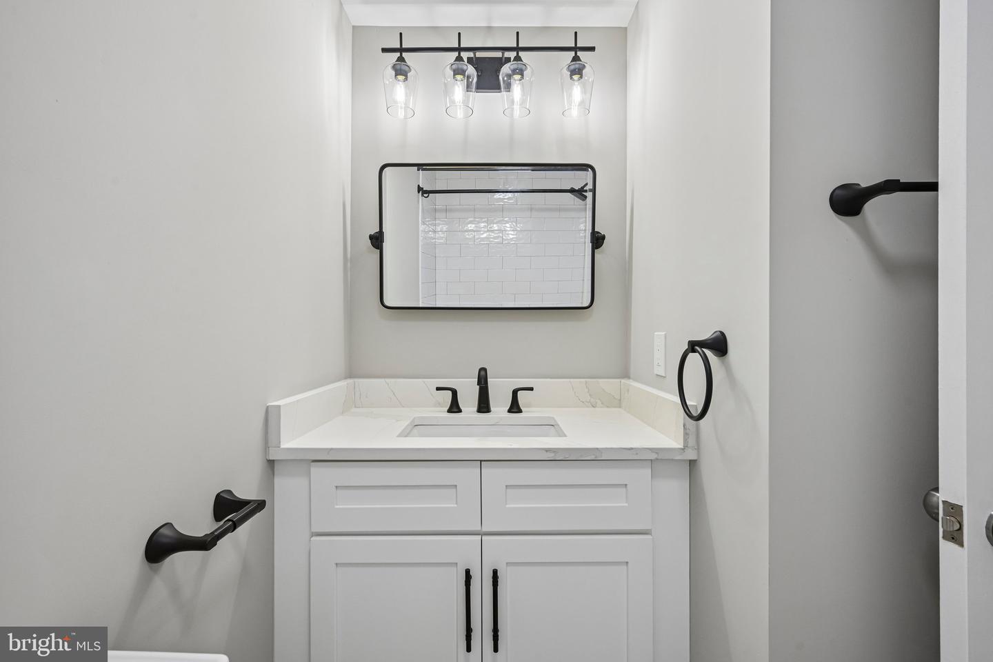 848 N Uber St Property Photo 18