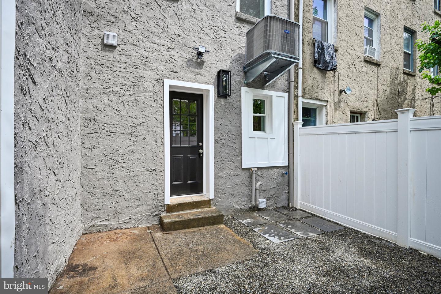 848 N Uber St Property Photo 25