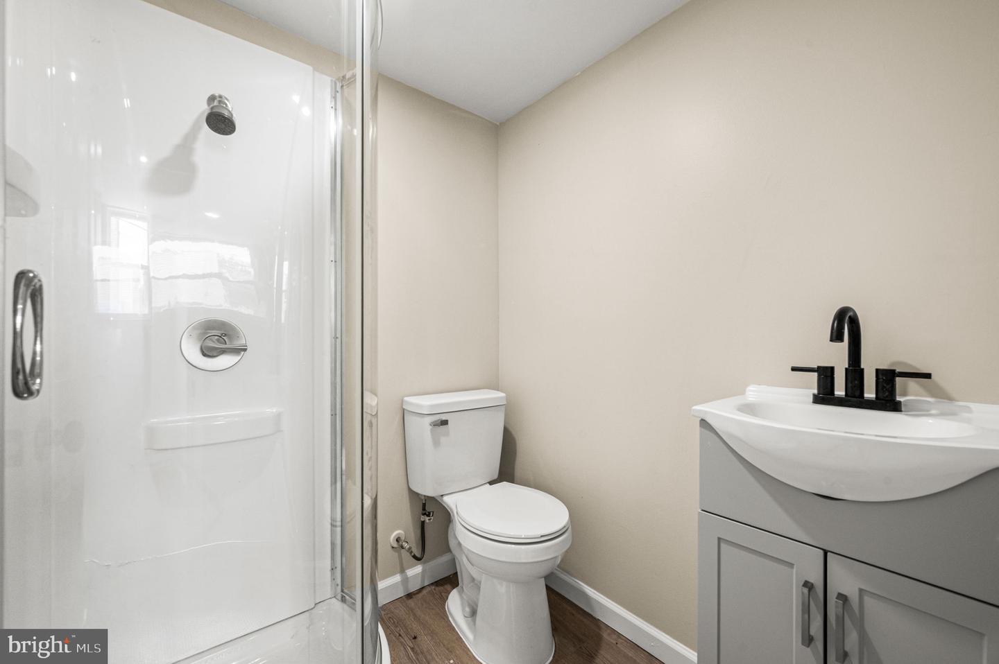 301 W Ruscomb St Property Photo 28