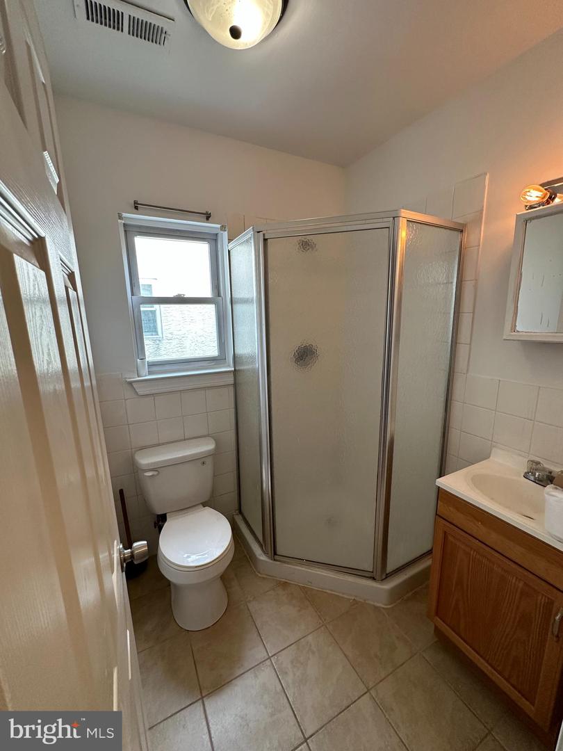 3808 Spring Garden St Property Photo 4