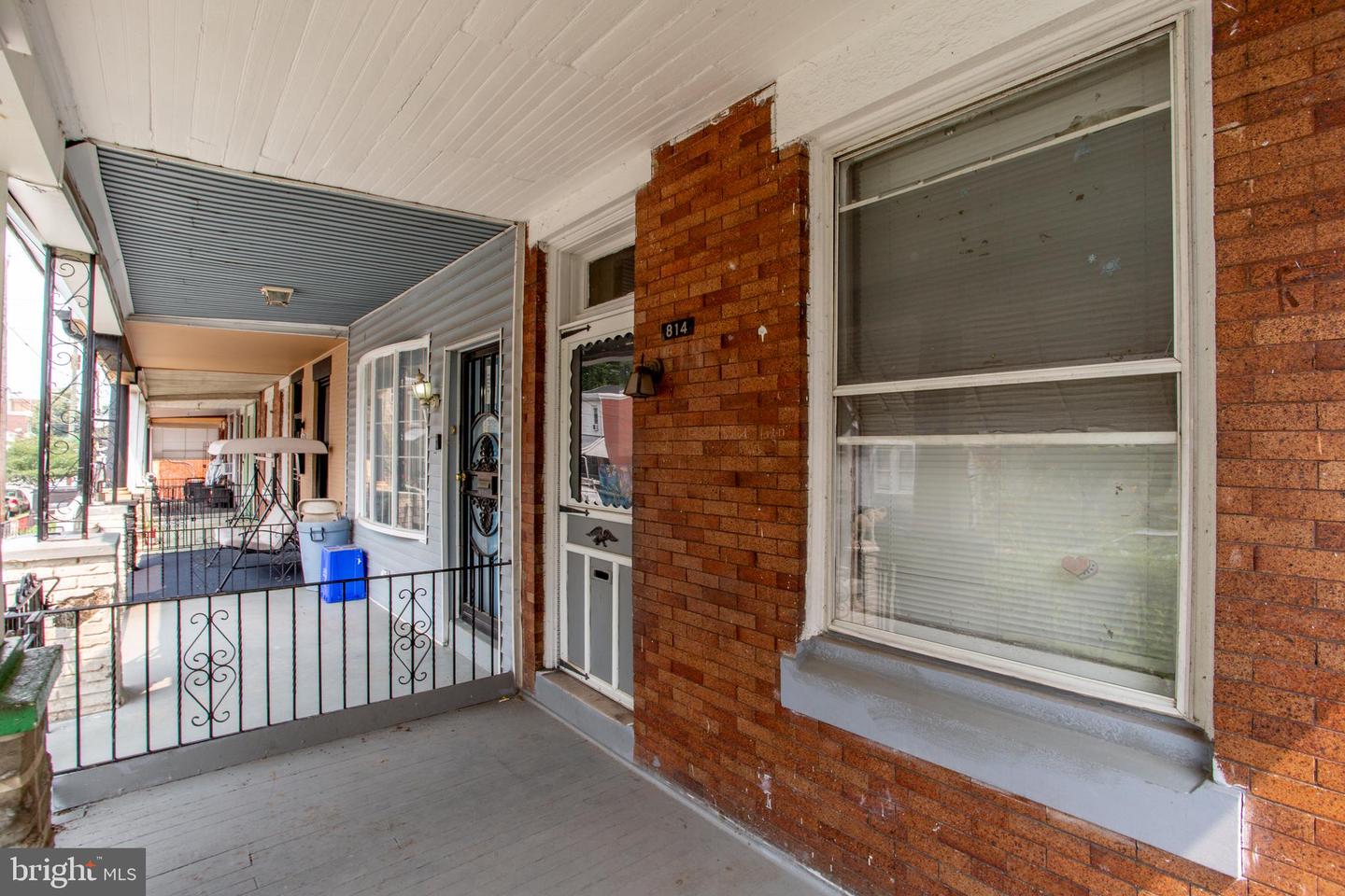 814 E Woodlawn St Property Photo 10