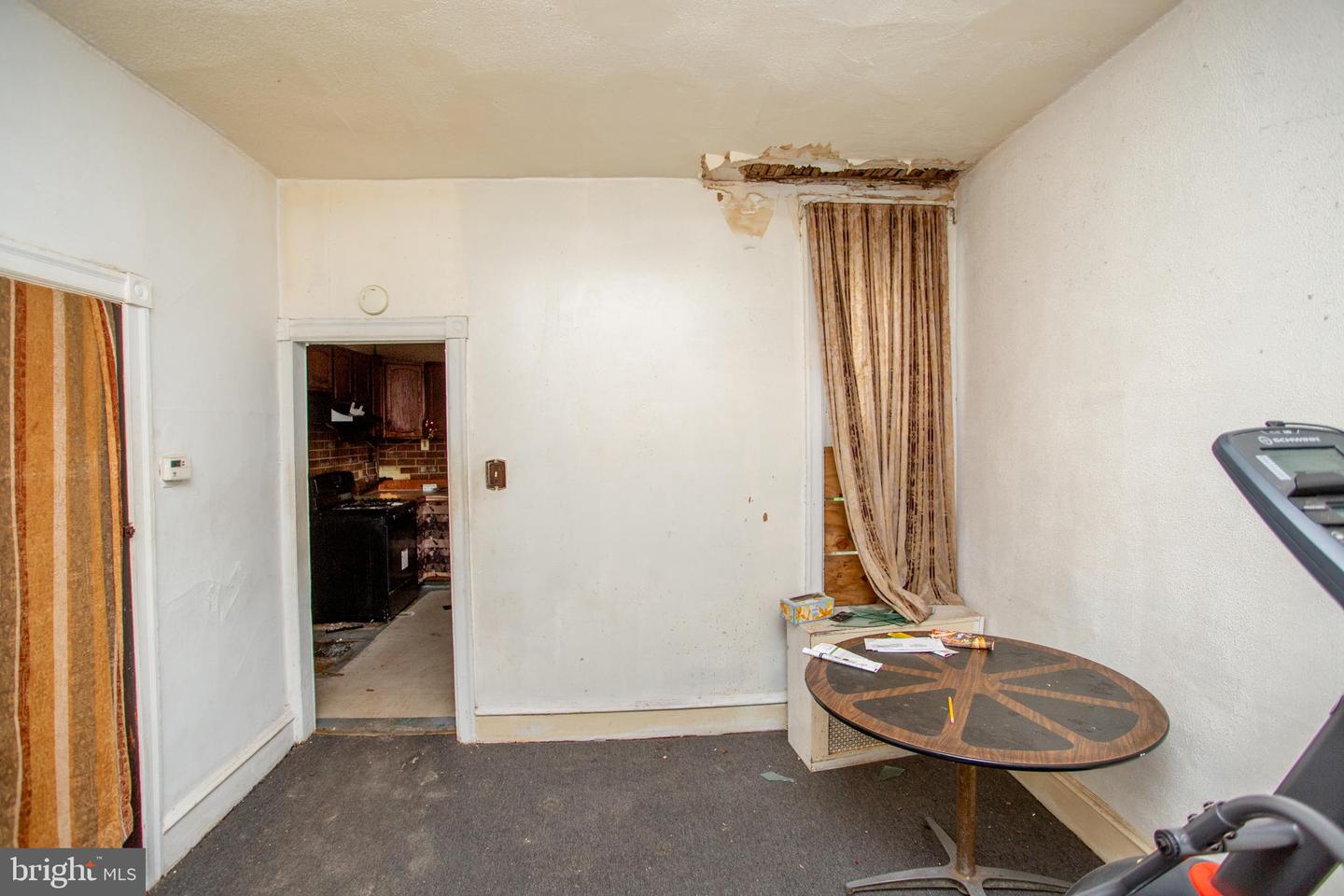 814 E Woodlawn St Property Photo 21