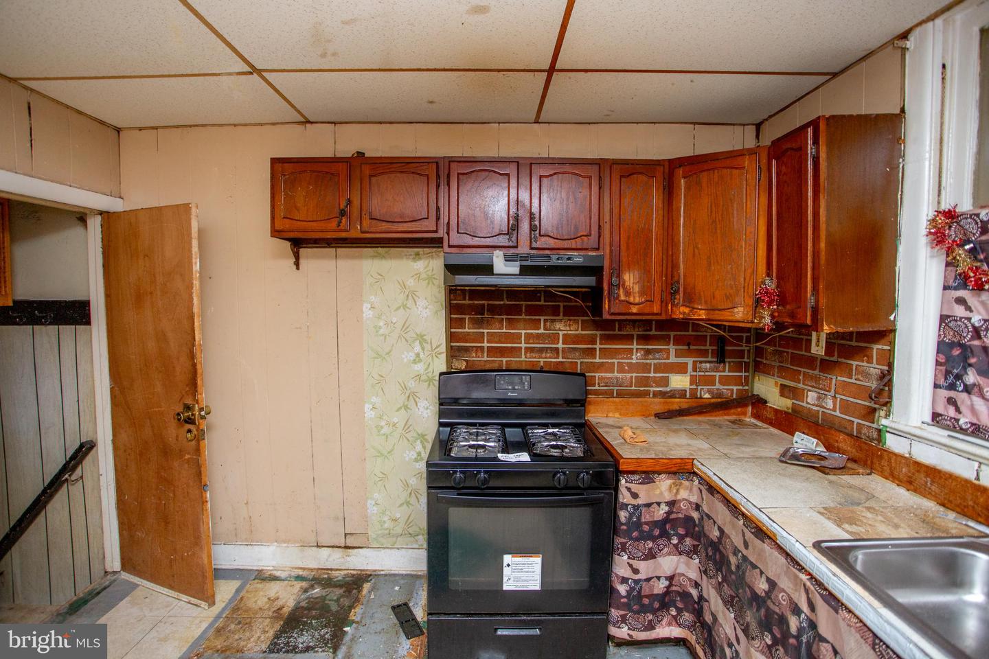 814 E Woodlawn St Property Photo 26