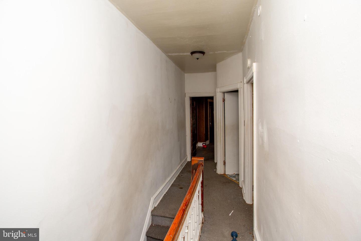 814 E Woodlawn St Property Photo 41