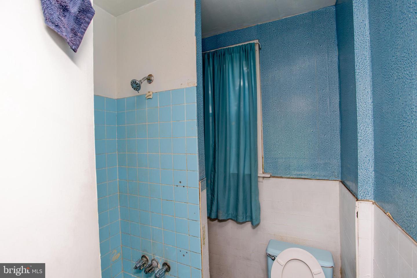 814 E Woodlawn St Property Photo 46