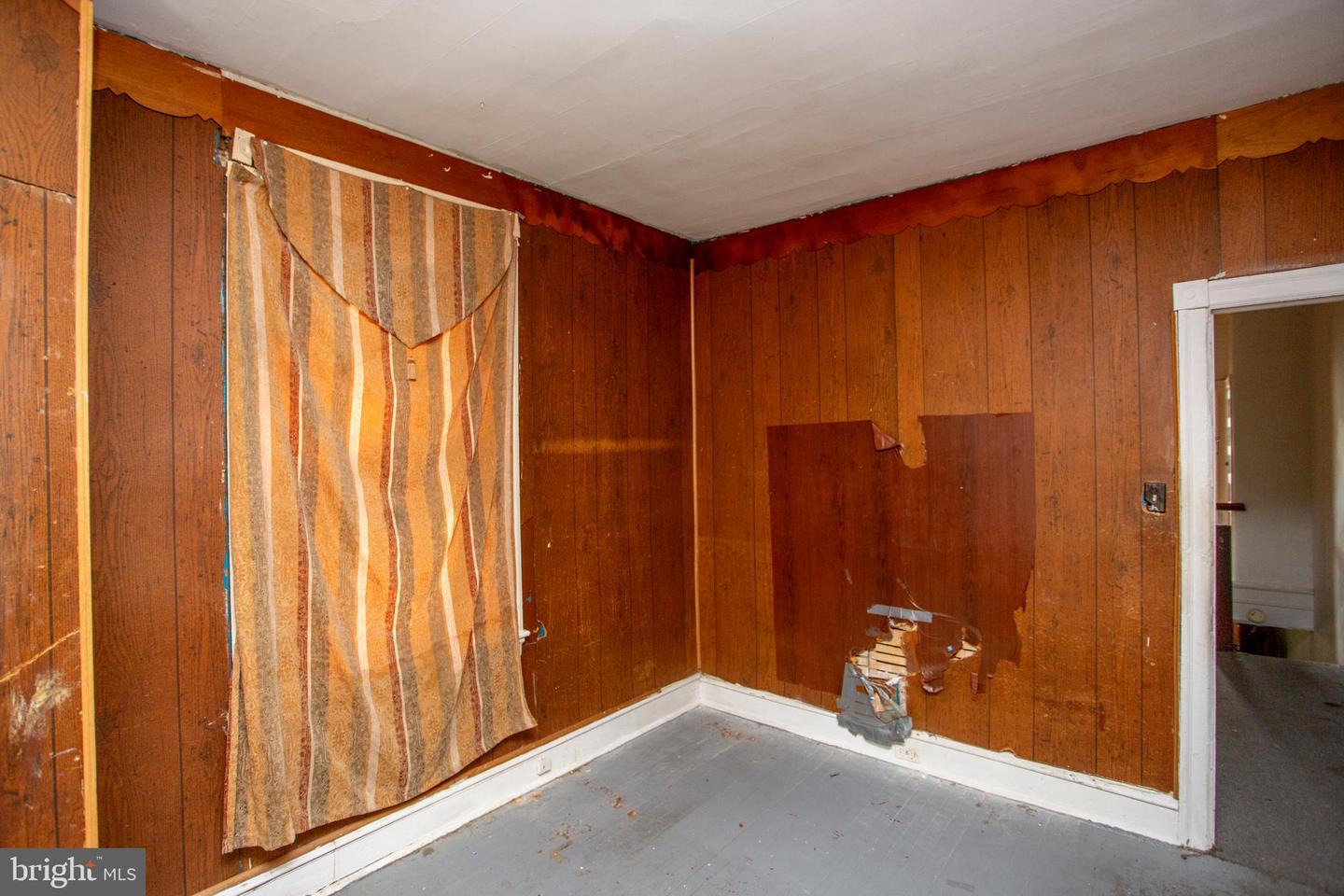 814 E Woodlawn St Property Photo 55