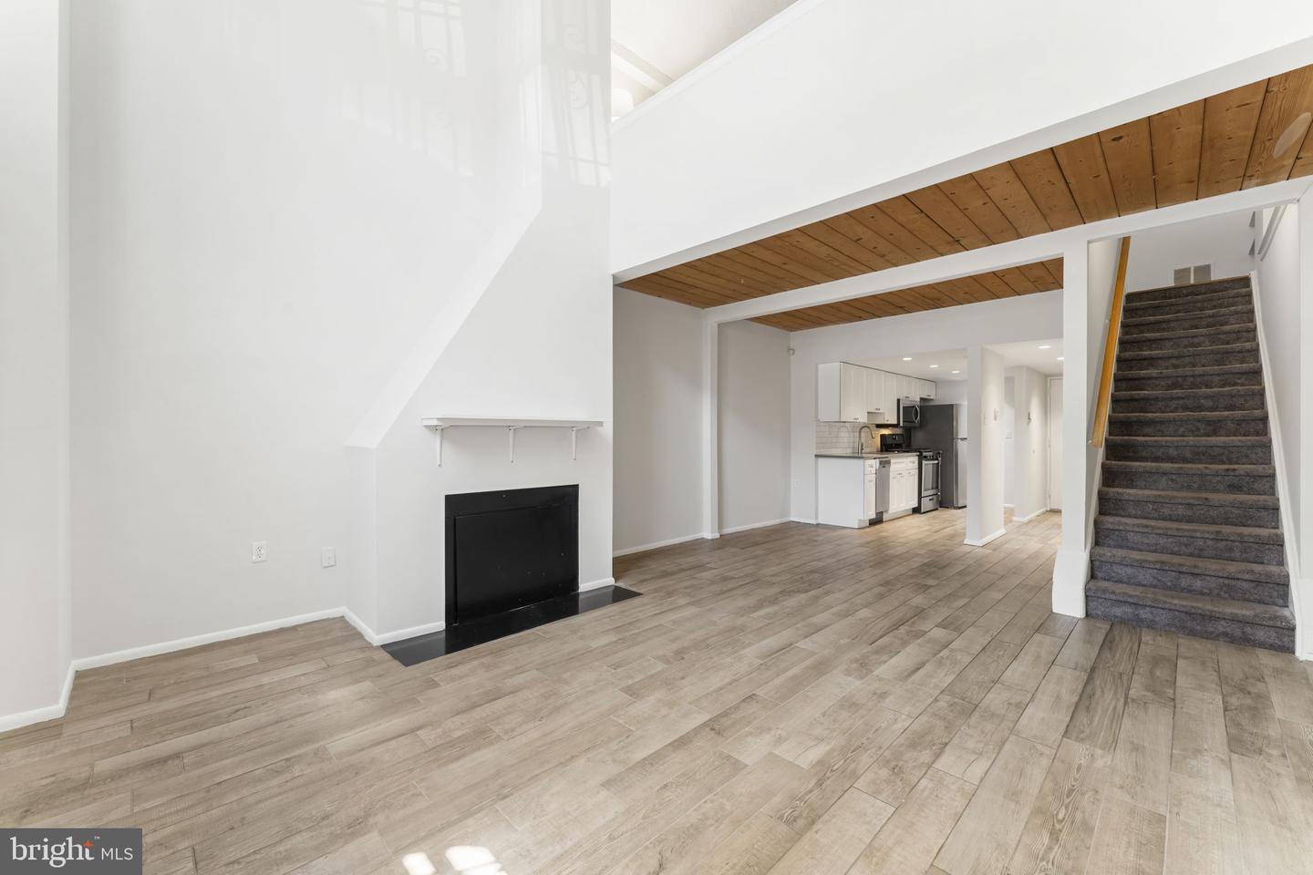 870 N 28TH ST #115 Property Photo 1