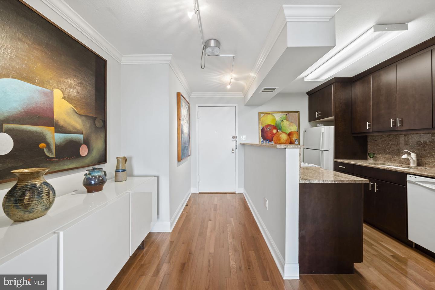 1901 John F Kennedy Blvd #1903 Property Photo 13