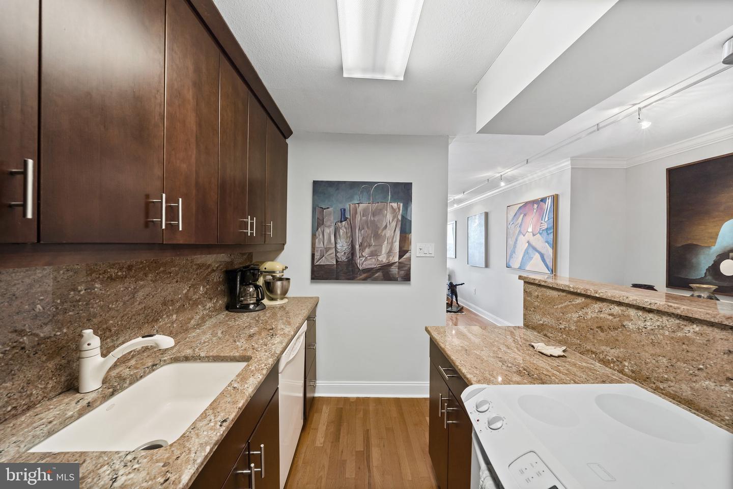 1901 John F Kennedy Blvd #1903 Property Photo 17