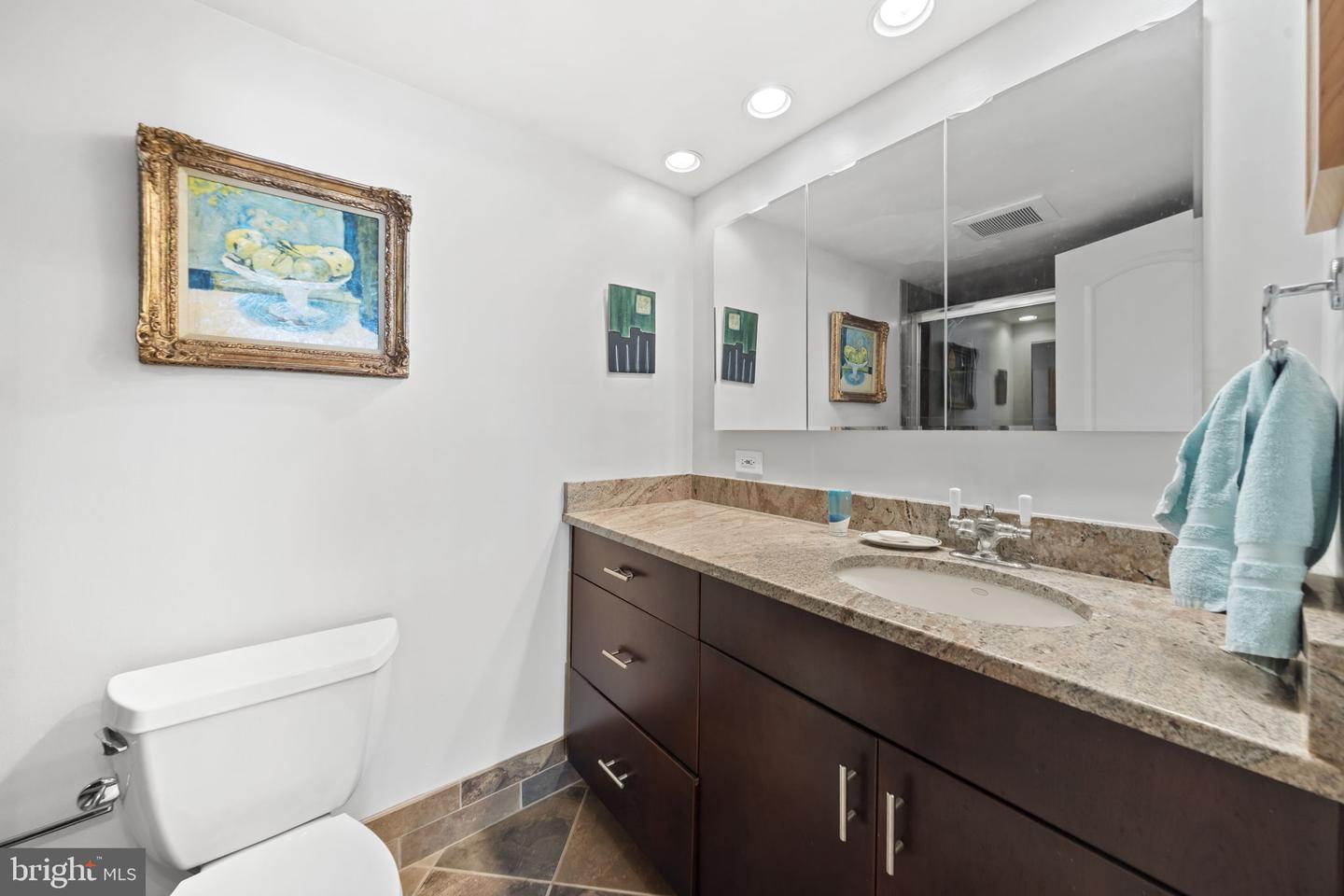 1901 John F Kennedy Blvd #1903 Property Photo 27
