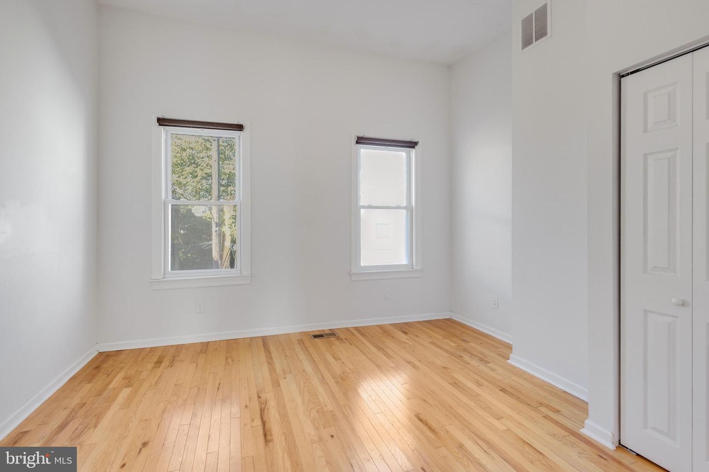1517 S Lecount St Property Photo 19