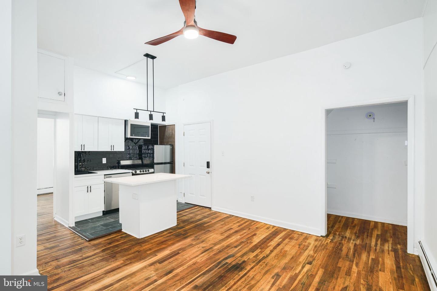 1024 Pine St Property Photo 10