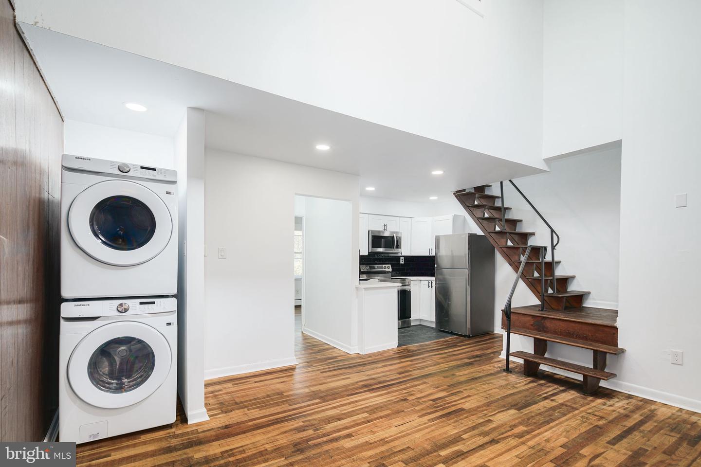 1024 Pine St Property Photo 14