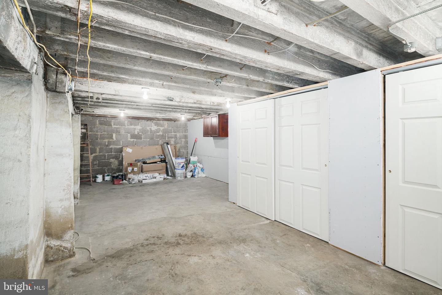 1024 Pine St Property Photo 25
