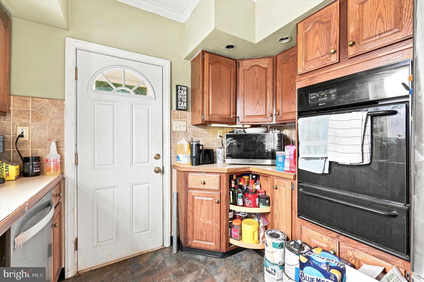 828 Knorr St Property Photo 12