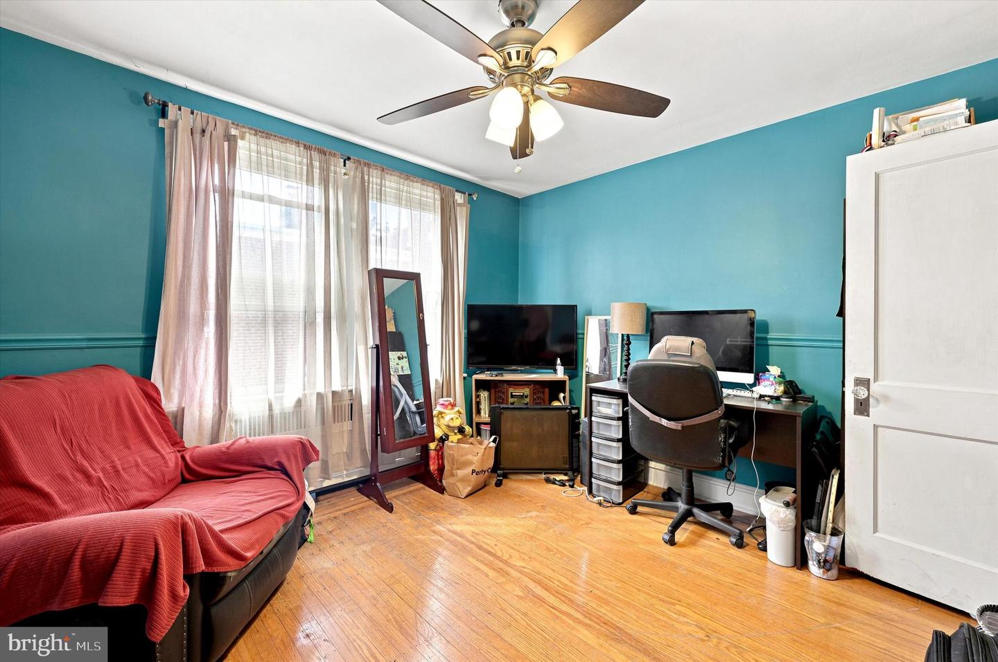 828 Knorr St Property Photo 17