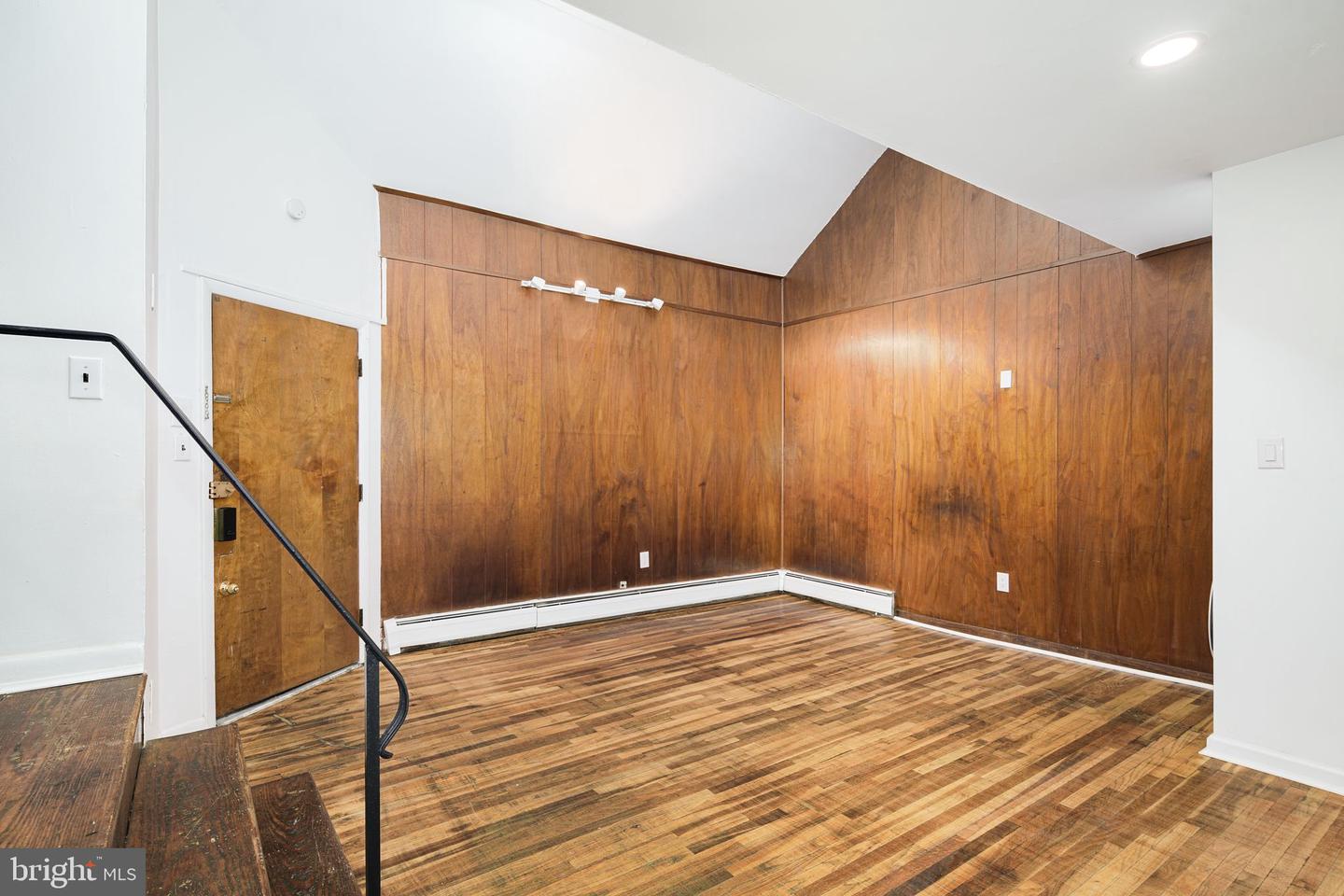 1024 Pine St Property Photo 16